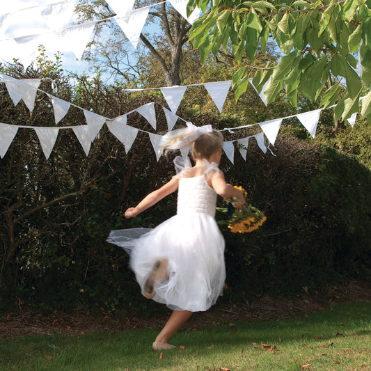 HOW MUCH DOES IT COST TO HIRE BUNTING?